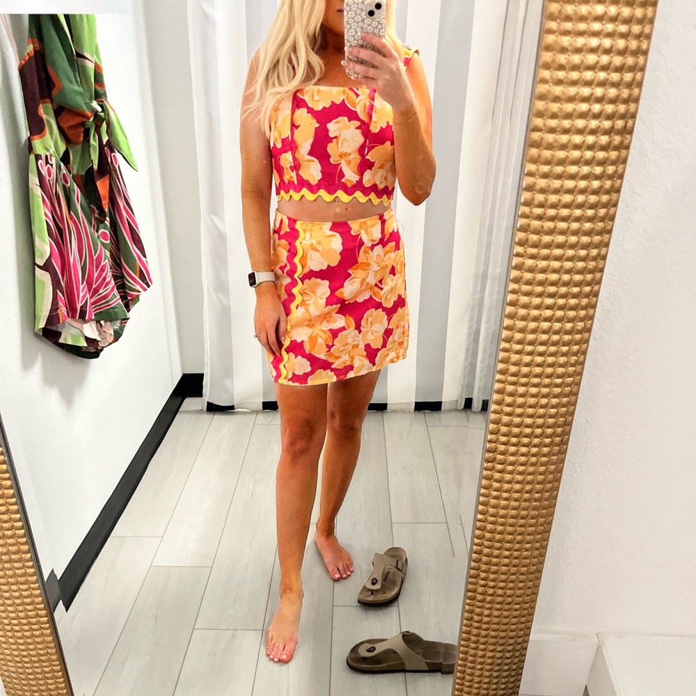 New Skirt and Top Set - Small
